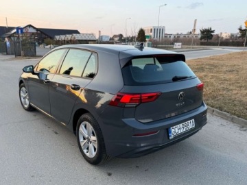 Volkswagen Golf VIII Hatchback 1.0 TSI 110KM 2021 Volkswagen Golf GolfVIII Jak Nowy Led Navi Grzany Fotel Virtual Cocpit Par, zdjęcie 2