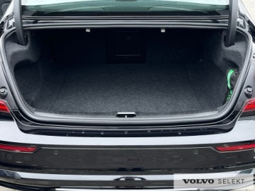 Volvo S60 III Sedan Facelifting 2.0 B5 250KM 2023 Volvo S60 FV23% B5B AWD Ultimate Dark Full-LED HuD, zdjęcie 16