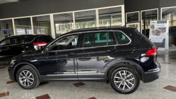 Volkswagen Tiguan II SUV Facelifting 2.0 TDI 150KM 2022 Volkswagen Tiguan Kamera Nawigacja Full LED Elektryczna klapa MOZLIWA ZAMI, zdjęcie 4