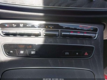 Mercedes Klasa E W213 2021 Mercedes-Benz Klasa E 2021 MERCEDES-BENZ E 350 2.0 Benzyna 255KM, zdjęcie 17