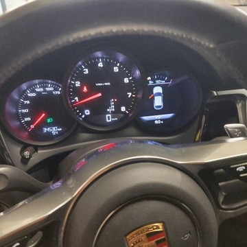 Porsche Macan 2020 Porsche Macan Porsche Macan, 2020r., 4x4, 2.0L 2.0 Benzyna 248KM, zdjęcie 12