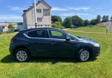 DS 4 I Hatchback (Citroen) 1.6 VTi 120KM 2011 Citroen DS4 Citroen DS4 VTi 120 SoChic 1.6 Benzyna 120KM, zdjęcie 2