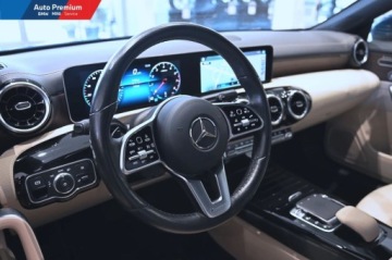 Mercedes CLA C118/X118 Coupe 2.0 220 190KM 2019 Mercedes-Benz CLA CLA220Podgrzewanie KierownicyReflektory LEDCzarna Podsuf, zdjęcie 5