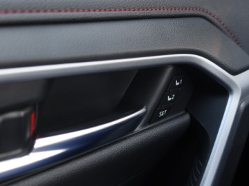 Toyota RAV4 V SUV Plug-in 2.5 Plug-in Hybrid 306KM 2021 Toyota RAV 4 2.5 Plug-in, Salon Polska, zdjęcie 19