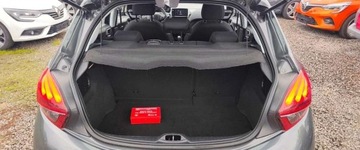 Peugeot 208 I Hatchback 5d Facelifting 1.2 PureTech 82KM 2016 Peugeot 208 Peugeot 208 1.2 PureTech Allure 1.2 Benzyna 82KM, zdjęcie 18