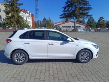 Hyundai i30 III Hatchback Facelifting 1.0 T-GDI 120KM 2023 HYUNDAI I30 1.0 T-GDI 120KM przebieg 39 tyś km LAKIER PERŁA METALIK r. 2023, zdjęcie 15