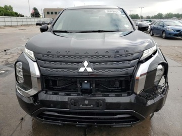 Mitsubishi Outlander III 2023 Mitsubishi Outlander 2023 MITSUBISHI OUTLANDER SE 2.5 Benzyna 181KM, zdjęcie 3