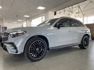 Mercedes GLC C254/X254 2025 MERCEDES-BENZ GLC 200 d 4-Matic AMG Line 2.0 (163KM) 2025, zdjęcie 1