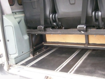 Ford Transit VI Kombi SWB 2.2 Duratorq TDCi 115KM 2011 Ford Transit 2.2d 115KM 2011r 9 osobowy!, zdjęcie 10