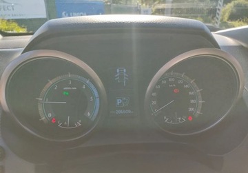 Toyota Land Cruiser IV 3.0 D-4D 173KM 2010 Toyota Land Cruiser Salon POLSKA GWARANCJA Super stan Zobacz 3.0 Diesel, zdjęcie 24