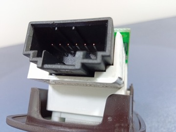 CAYENNE II 7P5 LAMPA POLSTROVÁNÍ BOČNÍ ZADNÍ