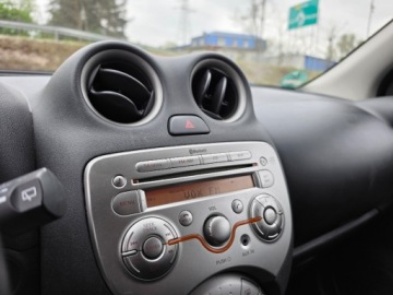 Nissan Micra IV Hatchback 5d 1.2 80KM 2012 Nissan Micra 1.2 Benzyna Automat Klimatyzacja 5-Drzwi 1.2 Benzyna 80KM, zdjęcie 16