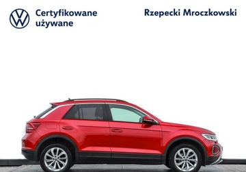Volkswagen T-Roc I SUV Facelifting 1.5 TSI ACT 150KM 2022 Volkswagen T-Roc 1.5TSI 150KM Life DSG, Podgrzewane Fotele, Czujniki Parko, zdjęcie 3