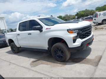 Chevrolet Silverado II 2024 Chevrolet Silverado 1500Trail Boss 2024 5.3 Benzyna 355KM, zdjęcie 5
