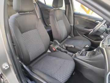 Opel Astra K Hatchback 5d 1.4 Turbo 150KM 2016 Opel Astra 1.4 benzyna139 tys.kmjeden wlascDrugie kolanastepny serwis 09.2, zdjęcie 16