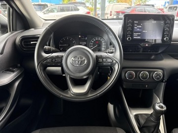 Toyota Yaris IV Hatchback 1.0 VVT-i 72KM 2022 Toyota Yaris 1.0 Comfort IV (2020-) 1.0 Comfort, zdjęcie 9