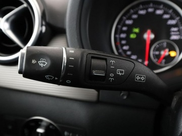 Mercedes Klasa B W246 Sports Tourer Facelifting 1.6 180 BlueEFFICIENCY Edition 122KM 2017 Mercedes B 180 navi klima grzane fotele czujniki, zdjęcie 29