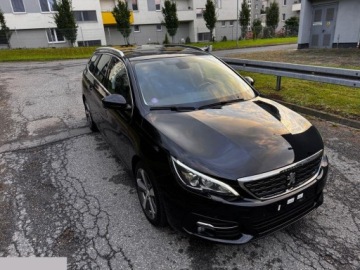 Peugeot 308 II SW Facelifting 1.2 PureTech 130KM 2018 Peugeot 308 1.2 130KM e-THP Stop &amp; Start Allure 2018r, zdjęcie 34