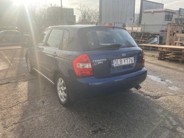 Kia Cerato Sedan 2.0 i 16V 143KM 2005 KIA CERATO liftback 2.0 143 KM, zdjęcie 8