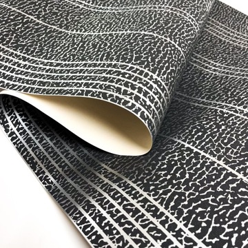 ВИНИЛОВЫЕ ОБОИ ЧЕРНО-СЕРЕБРЯНЫЕ ПОЛОСКИ С УЗОРОМ 137511