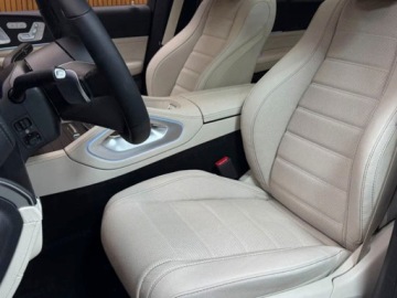 Mercedes GLE V167 SUV Facelifting 3.0 450d 367KM 2026 MERCEDES-BENZ GLE 450 d 4-Matic AMG Line 3.0 (367KM) 2026, zdjęcie 5