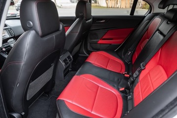 Jaguar XE Sedan 2.0 i4 180KM 2016 Jaguar XE 2.0d 180PS AWD R-Sport 119tys km serwis bezwypadek Gwarancja, zdjęcie 7