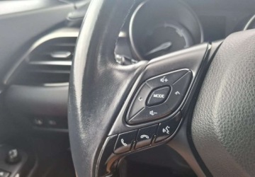 Toyota C-HR I Crossover 1.8 Hybrid 122KM 2017 Toyota C-HR Toyota C-HR 1.8 Hybryda 122KM, zdjęcie 18