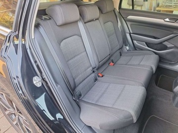 Volkswagen Passat B8 Variant Facelifting 2.0 TDI SCR 150KM 2022 Volkswagen Passat Variant SalonPL serwis ASO 2.0TDI 150KM MatrixLED pakiet, zdjęcie 16