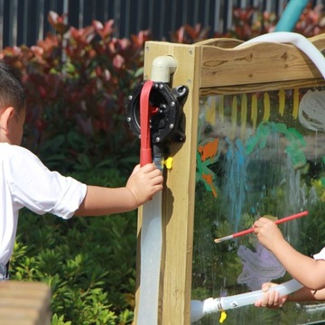 Набор двусторонних мольбертов для рисования на доске CLASSIC WORLD с водяным насосом