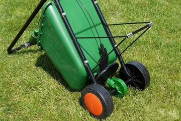 Easy Green Seeder на колесах Scotts 7 кг