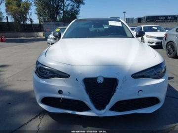 Alfa Romeo Giulia II Sedan Facelifting 2.0 Turbo 280KM 2020 Alfa Romeo Giulia Ti 2020 2.0l 2.0 Benzyna 280KM, zdjęcie 7