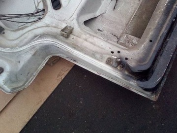 задний люк VOLKSWAGEN T4