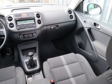 Volkswagen Tiguan I SUV 2.0 TDI CR DPF 140KM 2010 VW Tiguan 2.0 TDI, Serwis ASO, 4X4, Klima, zdjęcie 7