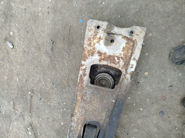 БАЛКА ПОДВЕСКИ ДВИГАТЕЛЯ FORD TRANSIT MK VI