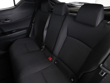 Toyota C-HR I Crossover 1.2L Turbo 116KM 2018 Toyota C-HR klima auto grzane fotele kamera i, zdjęcie 16