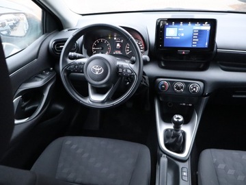 Toyota Yaris IV Hatchback 1.5 Dynamic Force 125KM 2024 Toyota Yaris 1.5 VVT-i, Salon Polska, zdjęcie 6