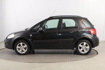 Suzuki SX4 I Hatchback Facelifting 1.6 DDiS 90KM 2010 Suzuki SX4 1.6 DDiS, Navi, Klima, Parktronic,ALU, zdjęcie 2