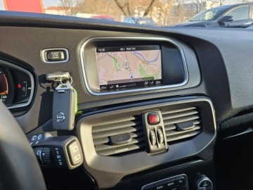 Volvo V40 II Hatchback Facelifting 2.0 D3 150KM 2019 Volvo V40 2.0 Diesel 150KM, zdjęcie 10