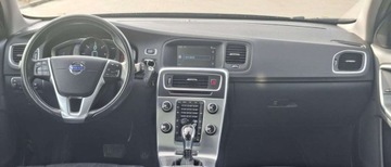 Volvo V60 I 2013 Volvo V60 Volvo V60 D6 AWD Plug-in Hybrid Summum 2.4 Hybryda Plug-in 220KM, zdjęcie 12