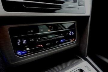 Volkswagen Passat B8 Variant Facelifting 1.5 TSI EVO 150KM 2021 Volkswagen Passat Bezwypadek, DSG, EVO Essence, 2021, 1.5 TSI 150KM, BDB,, zdjęcie 10