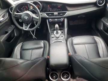 Alfa Romeo Giulia II Sedan Facelifting 2.0 Turbo 280KM 2020 Alfa Romeo Giulia 2020 ALFA ROMEO GIULIA 2.0 Benzyna 280KM, zdjęcie 7
