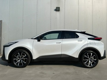 Toyota C-HR II SUV Plug-In 2.0 Hybrid Dynamic Force Plug-in  223KM 2025 Od ręki - Style 2.0 Hybrid Dynamic Force Plug-in 223KM | Podgrzewane fotele, zdjęcie 1