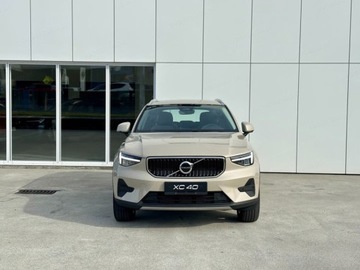 Volvo XC40 Crossover Facelifting 2.0 B3 163KM 2025 VOLVO XC40 B3 Core Suv 2.0 (163KM) 2025, zdjęcie 4