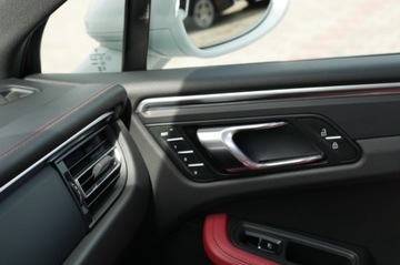 Porsche Macan SUV Facelifting II 2.0  265KM 2023 Porsche Macan Krajowy 1ręka Wentyle Panorama Komforty Pamięć Matrix 45000km, zdjęcie 39