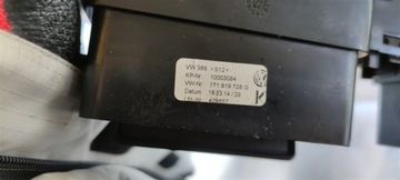 ЦЕНТРАЛЬНАЯ ПАНЕЛЬ ВОЗДУШНОЙ РЕШЕТКИ VW TOURAN II 10-15 лет 1T1819728G 1T0919234C