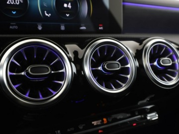 Mercedes CLA C118/X118 Shooting Brake Plug-In 1.3 250e 218KM 2021 Mercedes CLA 250 PHEV Multibeam LED, zdjęcie 29