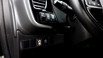 Mitsubishi Outlander III SUV Facelifting 2015 2.0 MIVEC 150KM 2016 outlander.. Kamera.. Ledy .. Nawigacja.. 2 x Koła .. 2 x PDC .. Klimatronik, zdjęcie 2