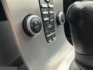 Volvo C30 Hatchback 3d 1.6 100KM 2009 Volvo C30 1.6 Momentum 100KM 2009r, zdjęcie 25