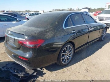 Mercedes Klasa E W213 2022 Mercedes-Benz Klasa E 350 2022 2.0l 2.0 Benzyna 255KM, zdjęcie 5
