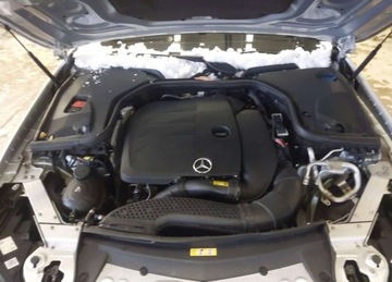 Mercedes Klasa E W213 Kombi Facelifting 2.0 E300 258KM 2021 Mercedes-Benz Klasa E MERCEDES-BENZ E 350 4MATIC 2.0 Benzyna 259KM, zdjęcie 11